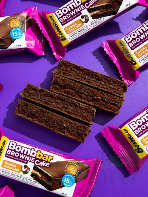 Протеиновый батончик BombBar Пирожное протеиновое глазированное Брауни с начинкой 45 г, Двойной шоколад
