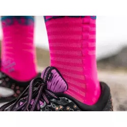 Compressport Носки Run Ultralight High v3 Розовый Компрессионные носки